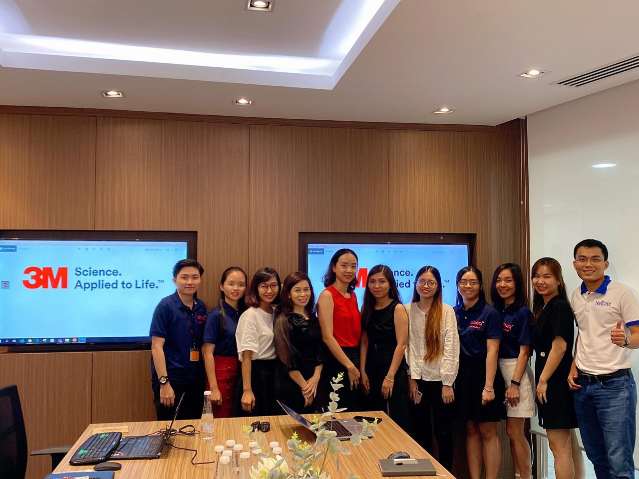 Picture of meeting Alliance x 3M x ABag (1)